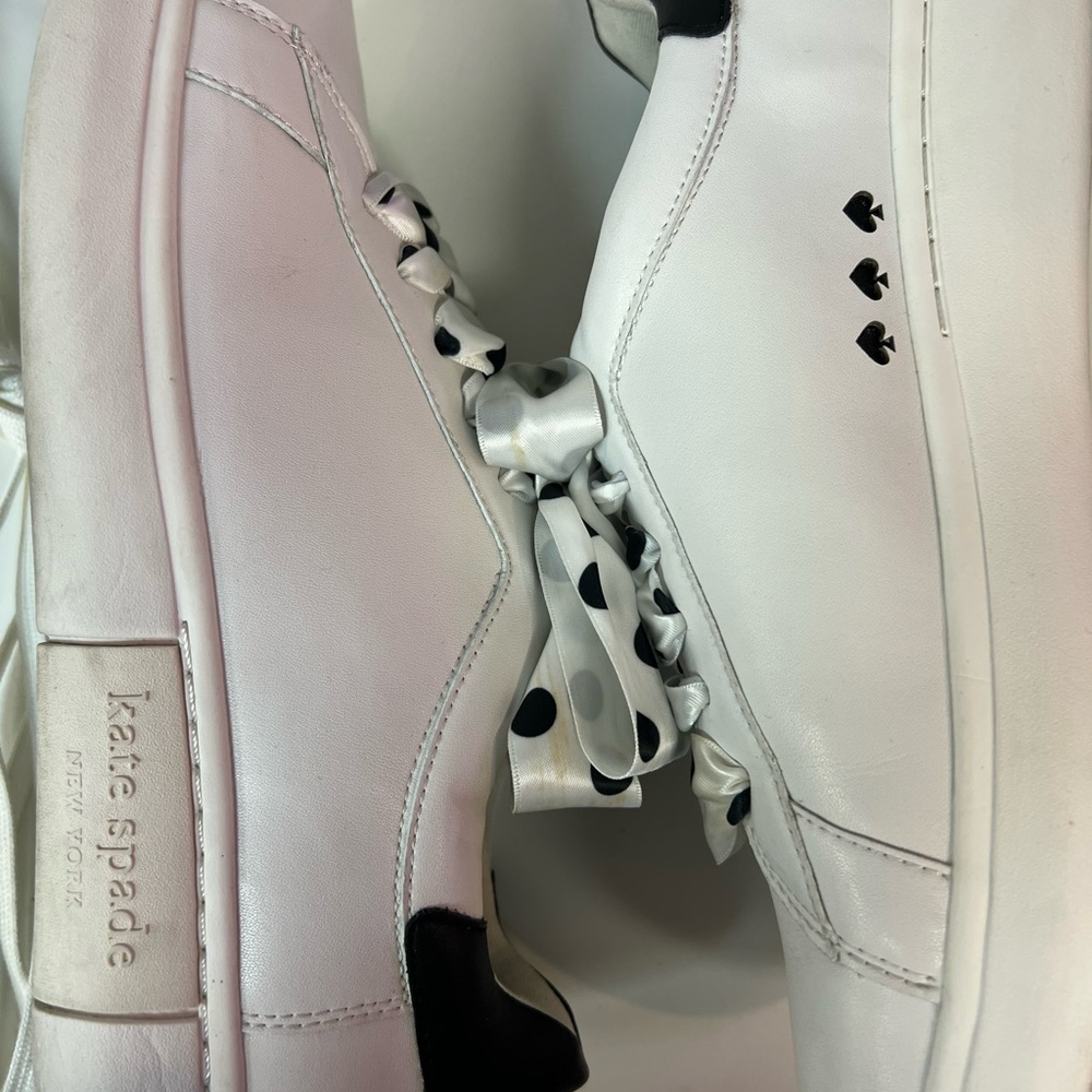 Kate Spade White Leather Sneakers with Polka Dot Ribbon Shoe Size 9.5 - Picture 3 of 6